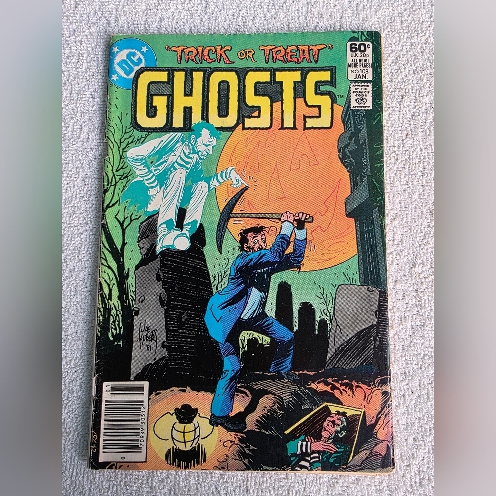 Vintage Ghosts Comic Book #108 Trick or Treat